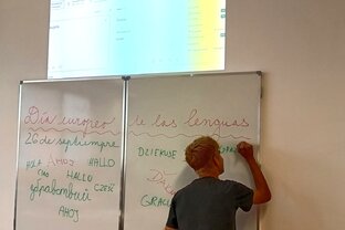 Zväčšiť fotografiu - Jazykmi otvárame naše srdcia a mysle